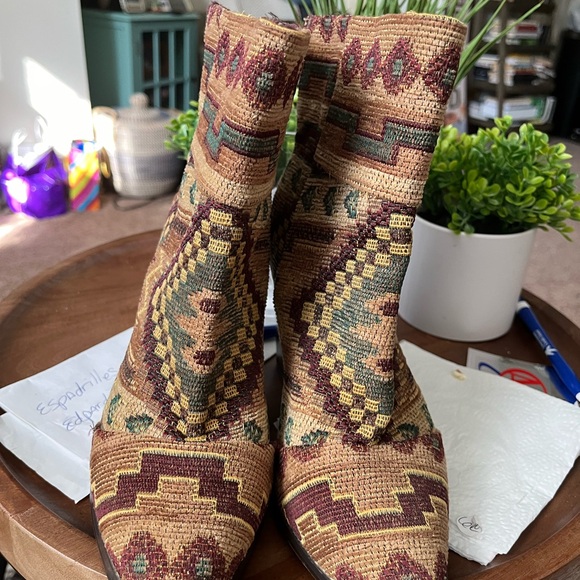 Kelsi Dagger mini heeled Ackle Boots - Picture 6 of 6